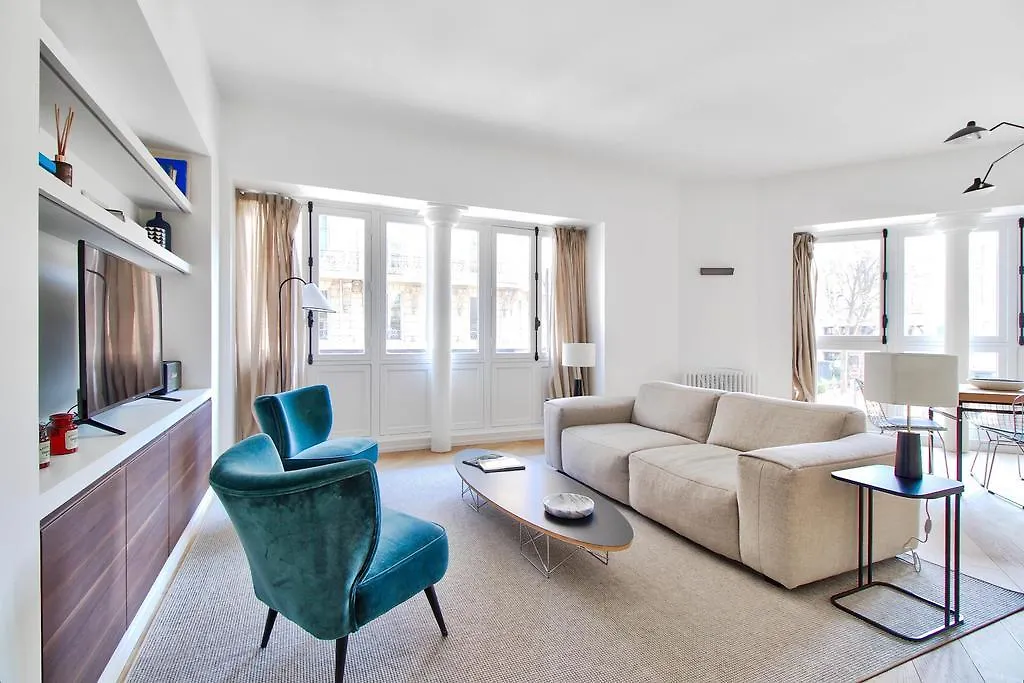 Rue Du Louvre - Luxury Apartment Paris